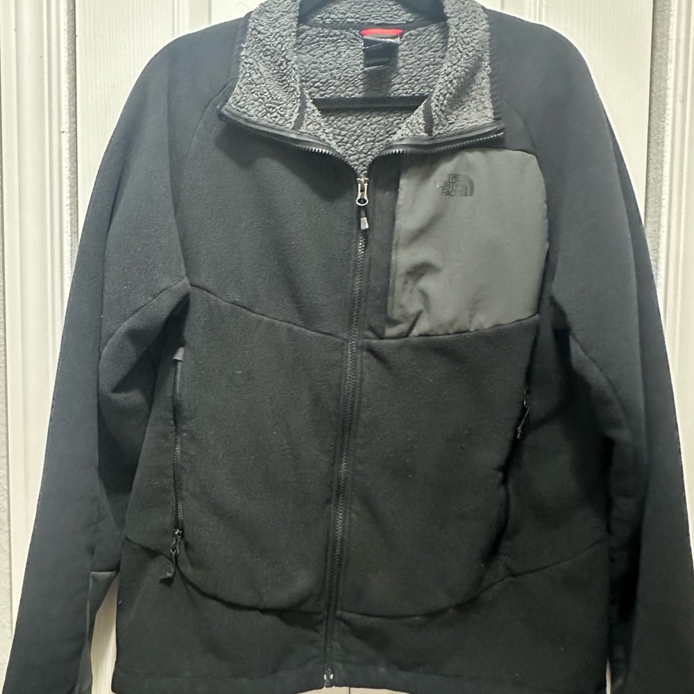 The North Face Men's Black and Gray Performance‎ Jacket